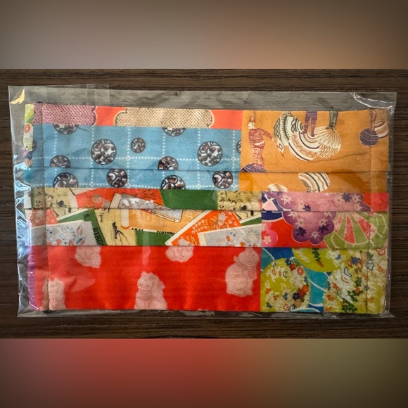 Johnny Was Set of 2 Masks-One Standard,One Adjustable - Picture 3 of 6